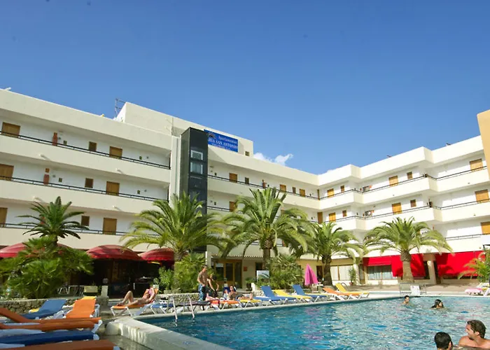 Apartamentos Bahia De San Antonio
